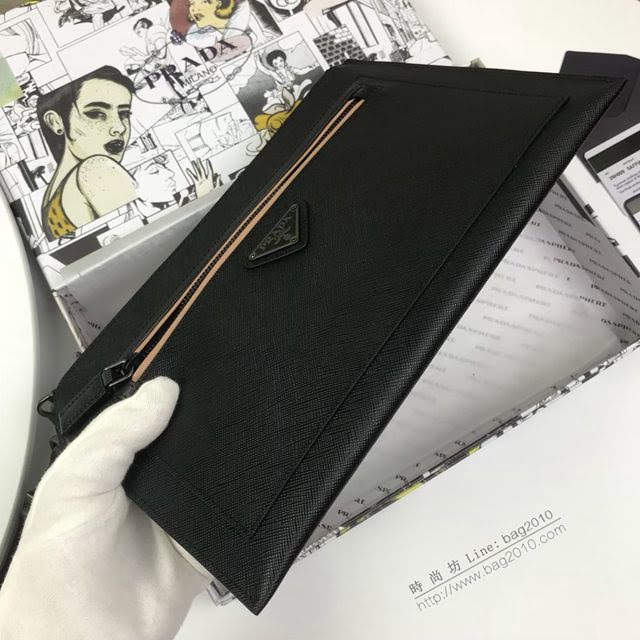 prada手包 普拉達新款皮革手拿包 2NH009 PRADA十字紋牛皮黑色手拿包  pyd2247